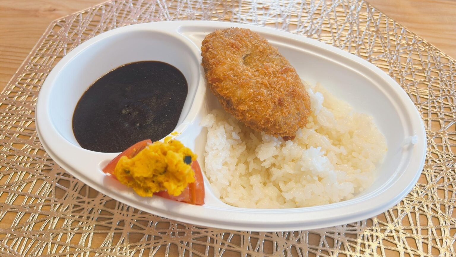 【桑名市】揚げたて桑名コロッケが食べられる！子供服がもらえてエステも受けられるカフェ⁈（ともろん） - エキスパート - Yahoo!ニュース