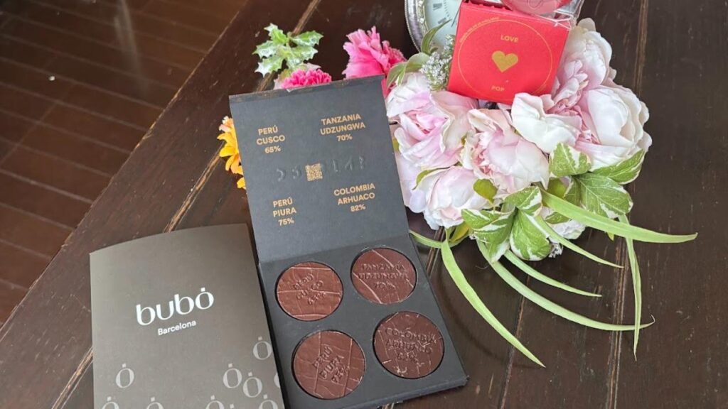 パチパチ食感のキャンディー形チョコレートや旅するようにカカオを食べ比べ!スペインの名店のバレンタイン(磯貝由起) – エキスパート – Yahoo!ニュース パチパチ食感のキャンディー形チョコレートや旅するようにカカオを食べ比べ!スペインの名店のバレンタイン(磯貝由起) - エキスパート - Yahoo!ニュース