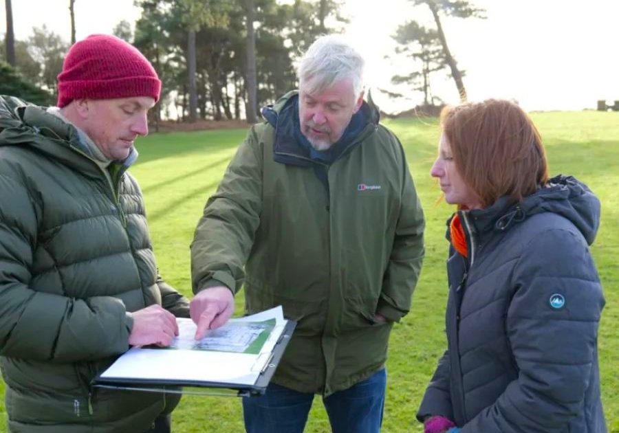 イギリスで「第二のポンペイ」発見か。古代ローマの広大なヴィラ遺構を史跡公園の地中で確認 | ARTnews JAPAN（アートニュースジャパン）