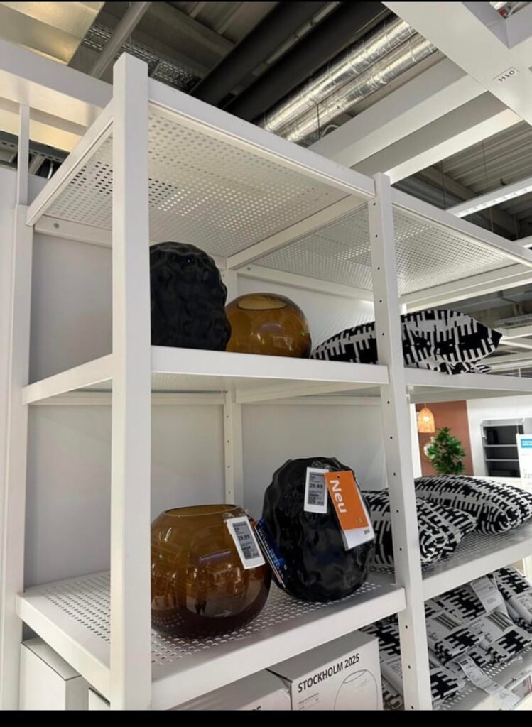 こんなに美しくて重量物の棚はどこで買えますか