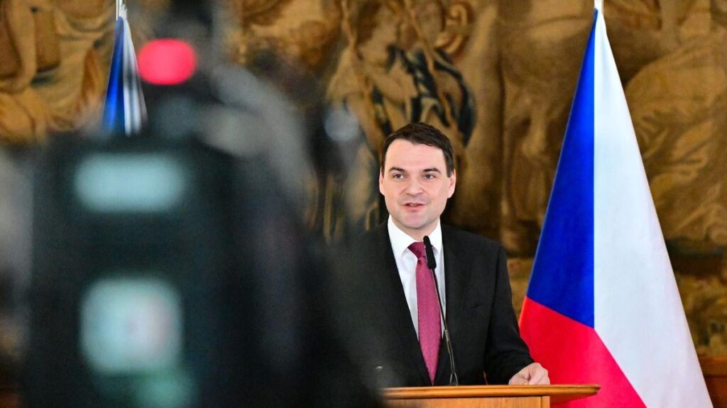 チェコ外務大臣、入国するロシア「外交官」の身元調査を中止