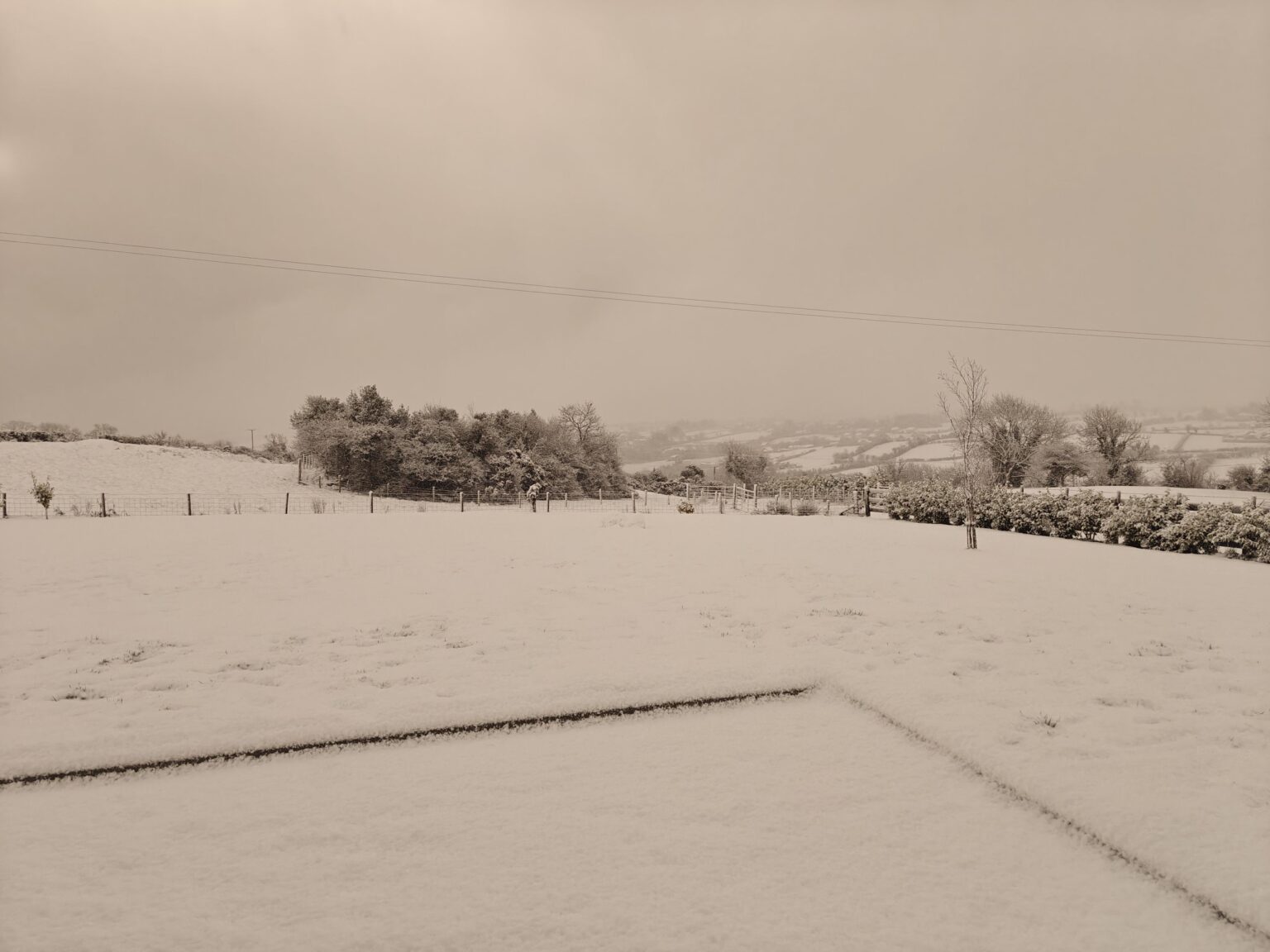 今朝のドニゴールでは少し雪が降りました。