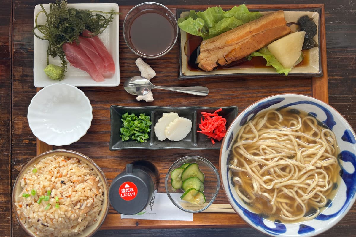 上原そば_名護市