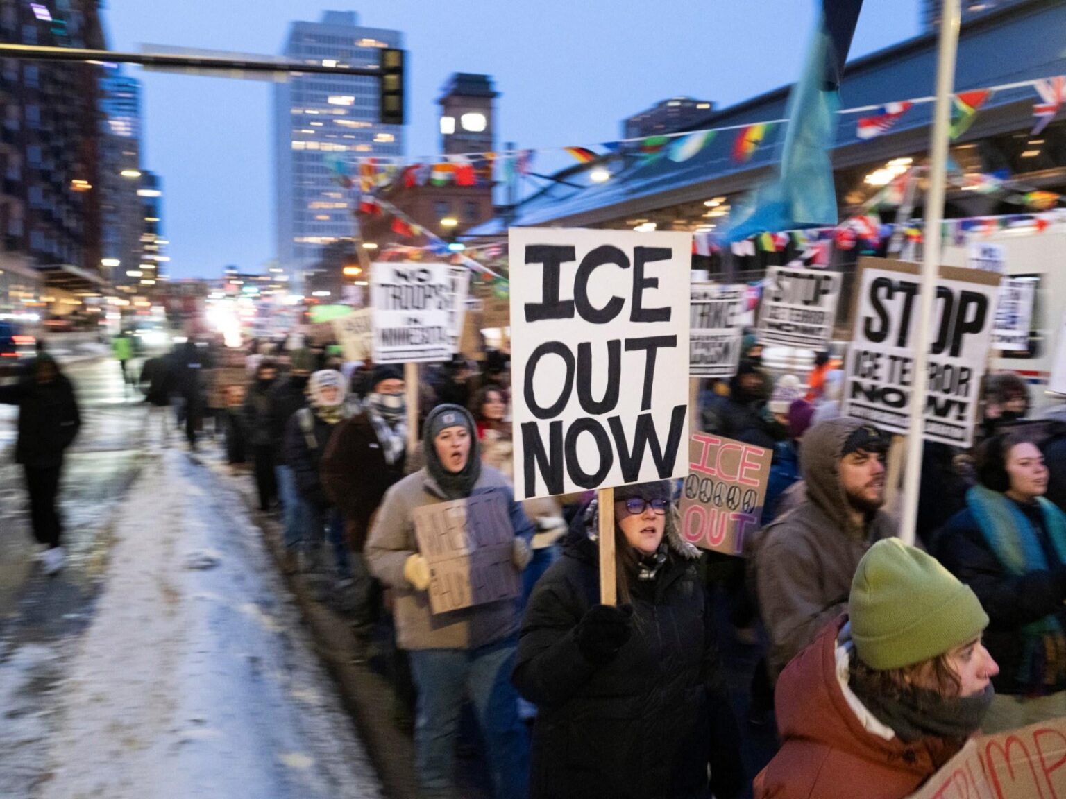 ICE支持者らが米国の「変曲点」を警告、ICEに対する世論が変化