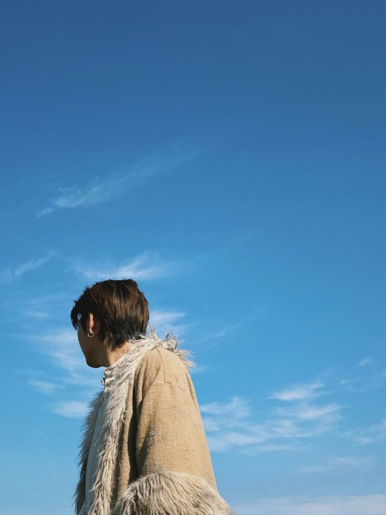 ミセス若井滉斗が青空に溶け込む… 新曲「lulu.」の投稿が話題 | 話題の投稿 | スポーツブル (スポブル)