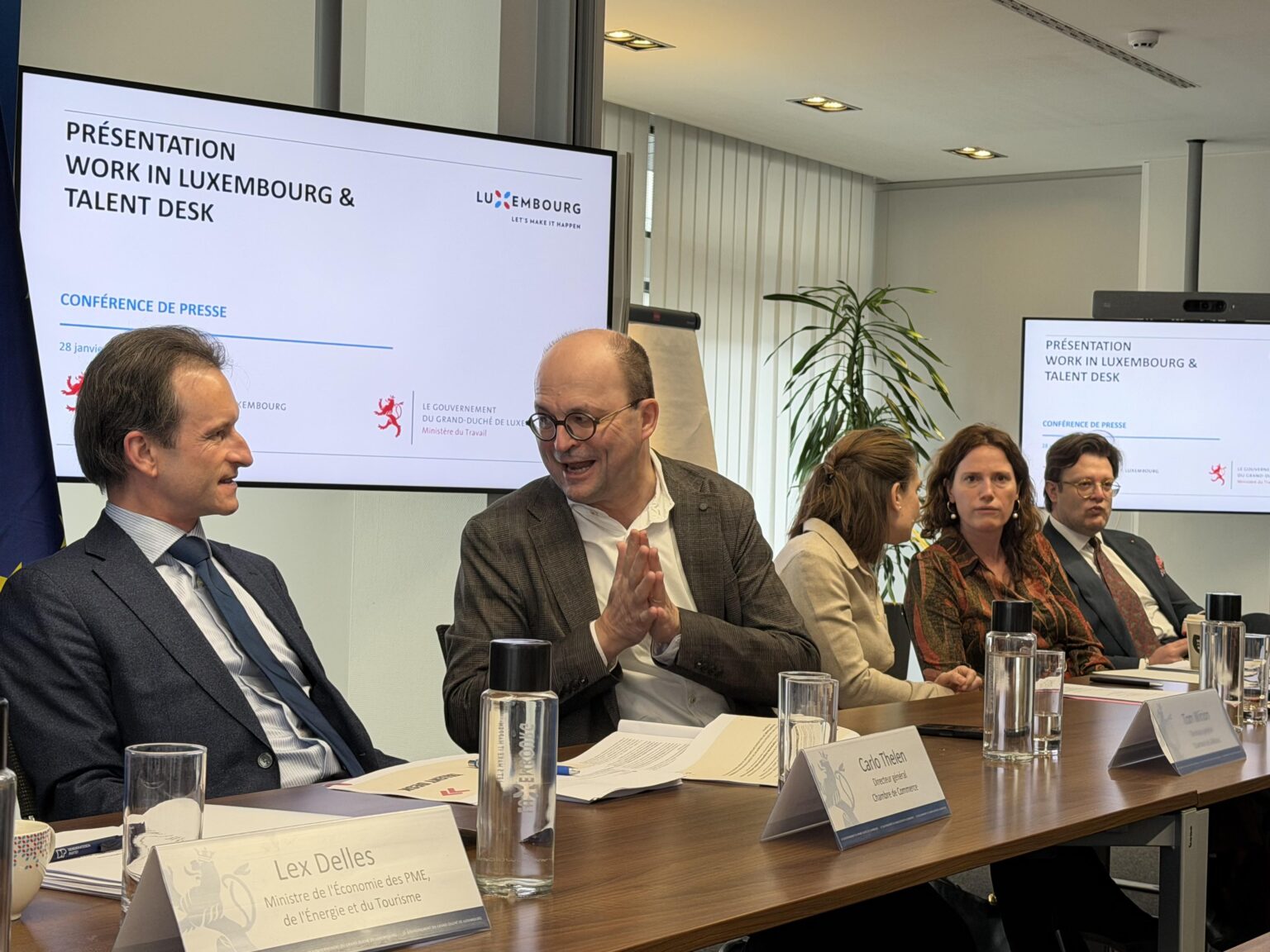 医療スタッフ、IT専門家、職人...: 政府が新たな国際採用戦略を発表