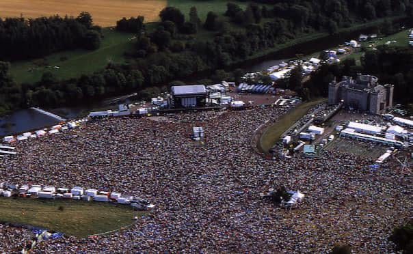 スレイン城でのレッド・ホット・チリ・ペッパーズ (2003) - そこにいたのは誰ですか?