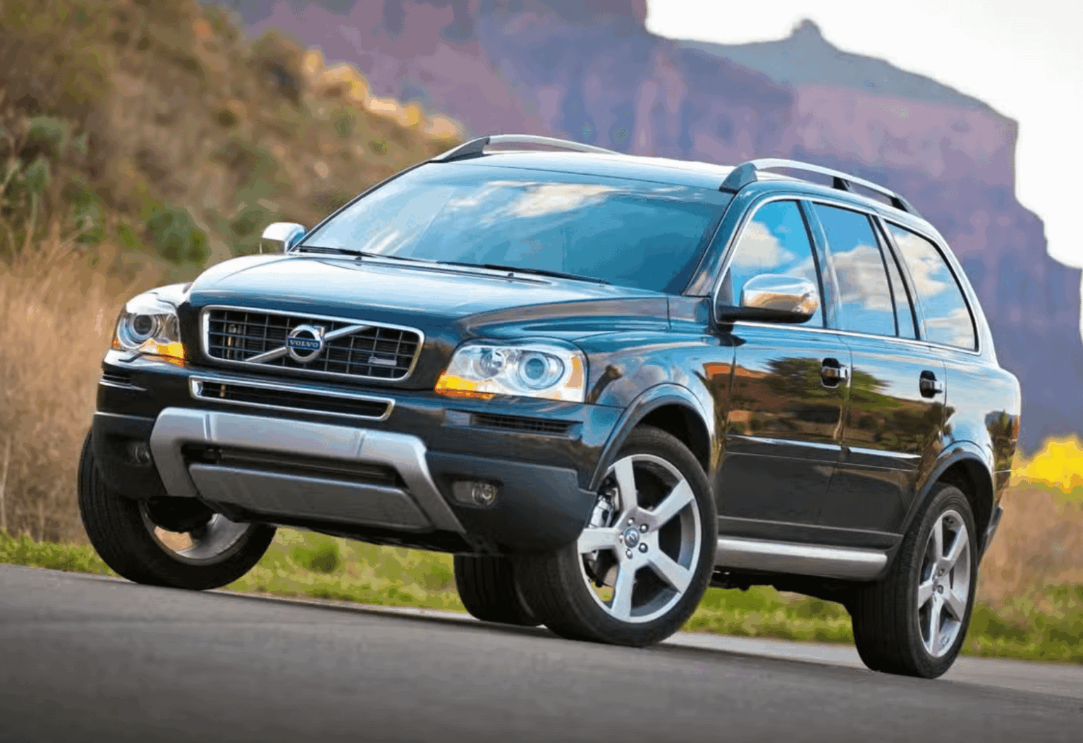 初代ボルボ XC90 がラトビアで人気があるのはなぜですか?