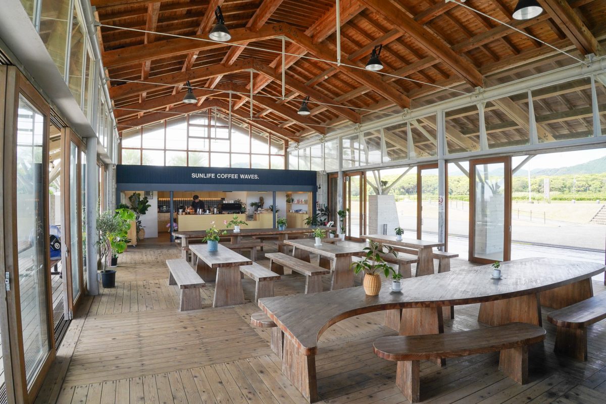SUNLIFECOFFEEWAVES._店内