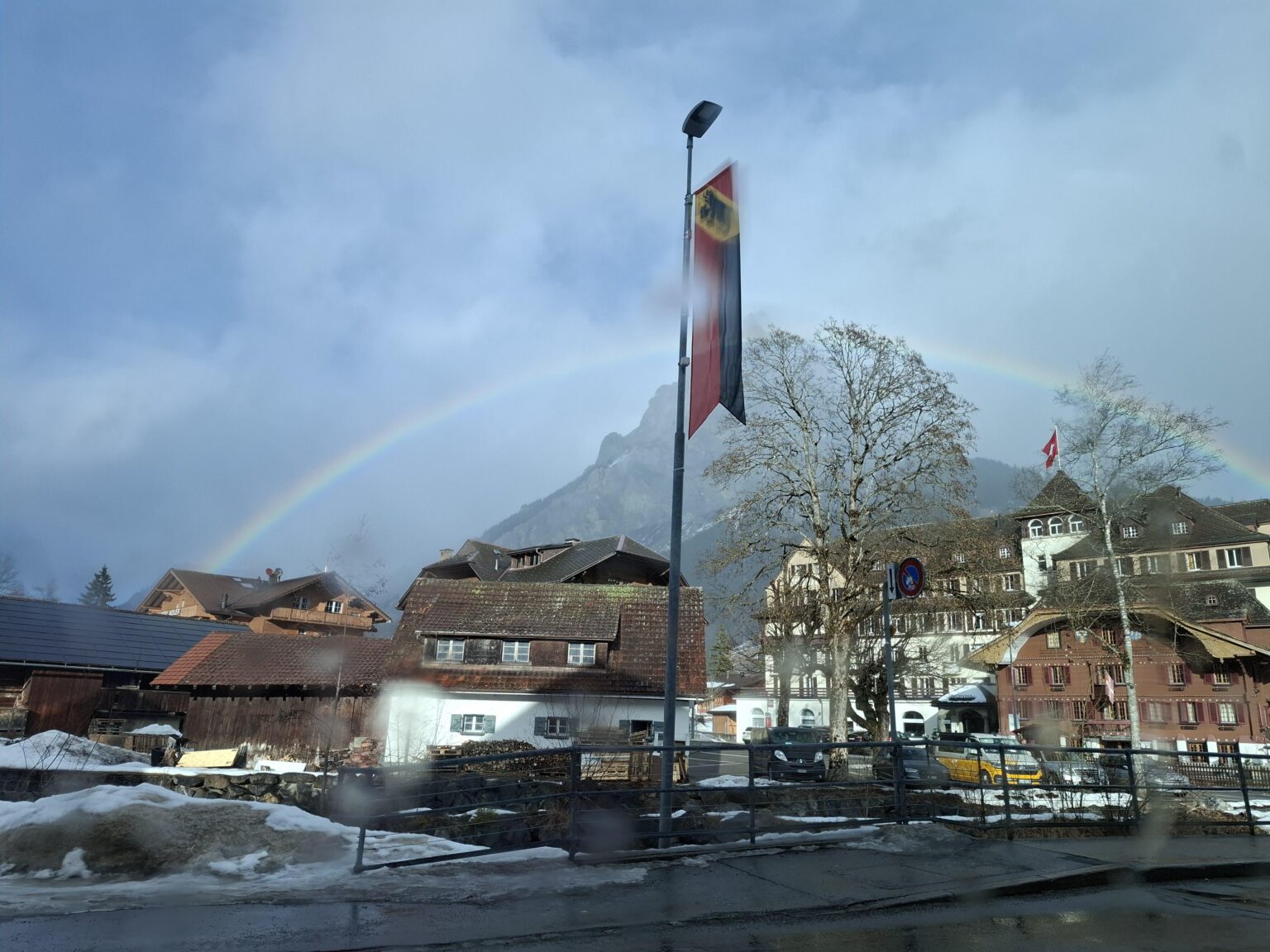 今日のカンダーシュテークには虹がかかっていました！