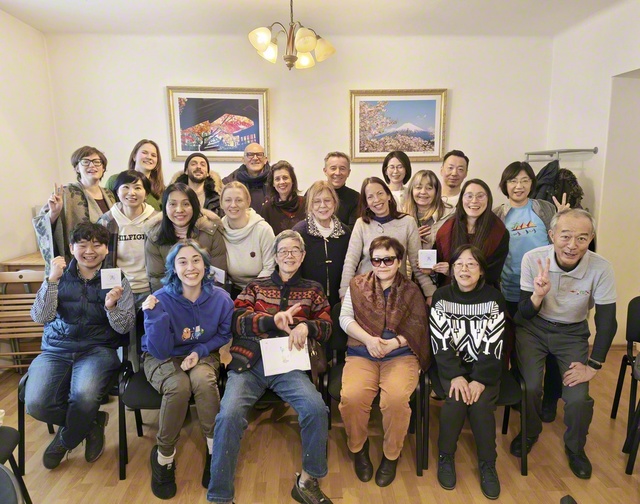 麗しき団結で前進するチェコの友（1日、シュラーメック栄光会館で）