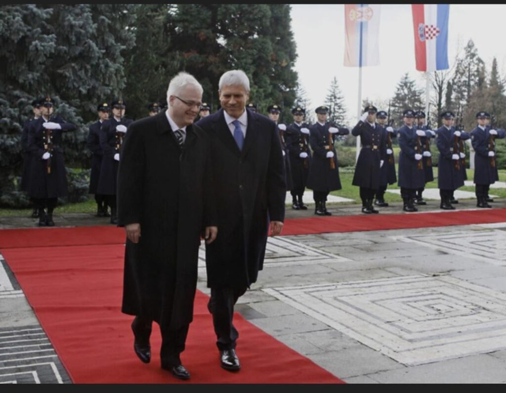 ギリシャ系キプロス人とトルコ系キプロス人は、セルビア人やクロアチア人のように互いに謝罪できると思いますか?