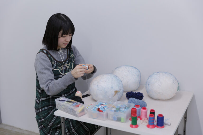 山田未佐子　制作の様子