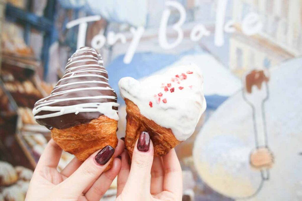 【期間限定】即完売も？！「100日だけのチョコクロワッサン by Tony Bake 沖縄那覇店」でいただく“全国を虜にしたチョコクロワッサン”（那覇市）