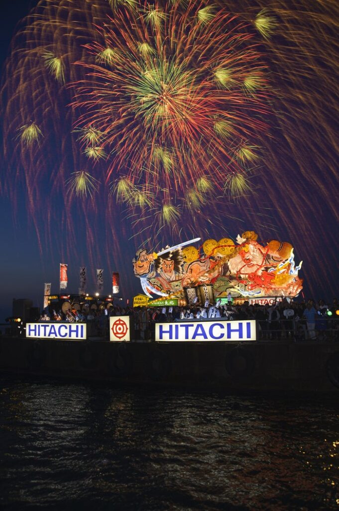 【青森 ウエルネスホテルReLabo】人混みを離れ、花火と美食を味わう8/7限定。Wellness Gastronomy ReLaboでブッフェ＆フリーフロー、6階ウッドデッキへ。 | 株式会社城ヶ倉観光のプレスリリース