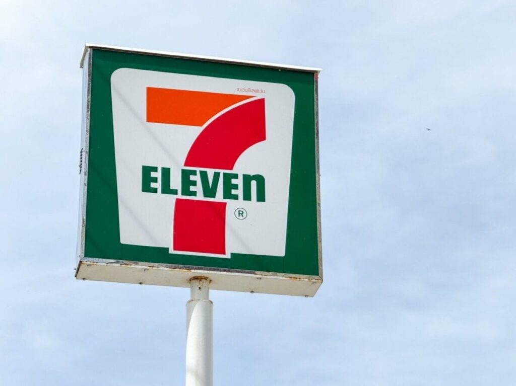 新潟県のセブンイレブンに掲出された「張り紙の内容」に13万いいね　まさかの内容に「泣けます…」 | LIMO | くらしとお金の経済メディア