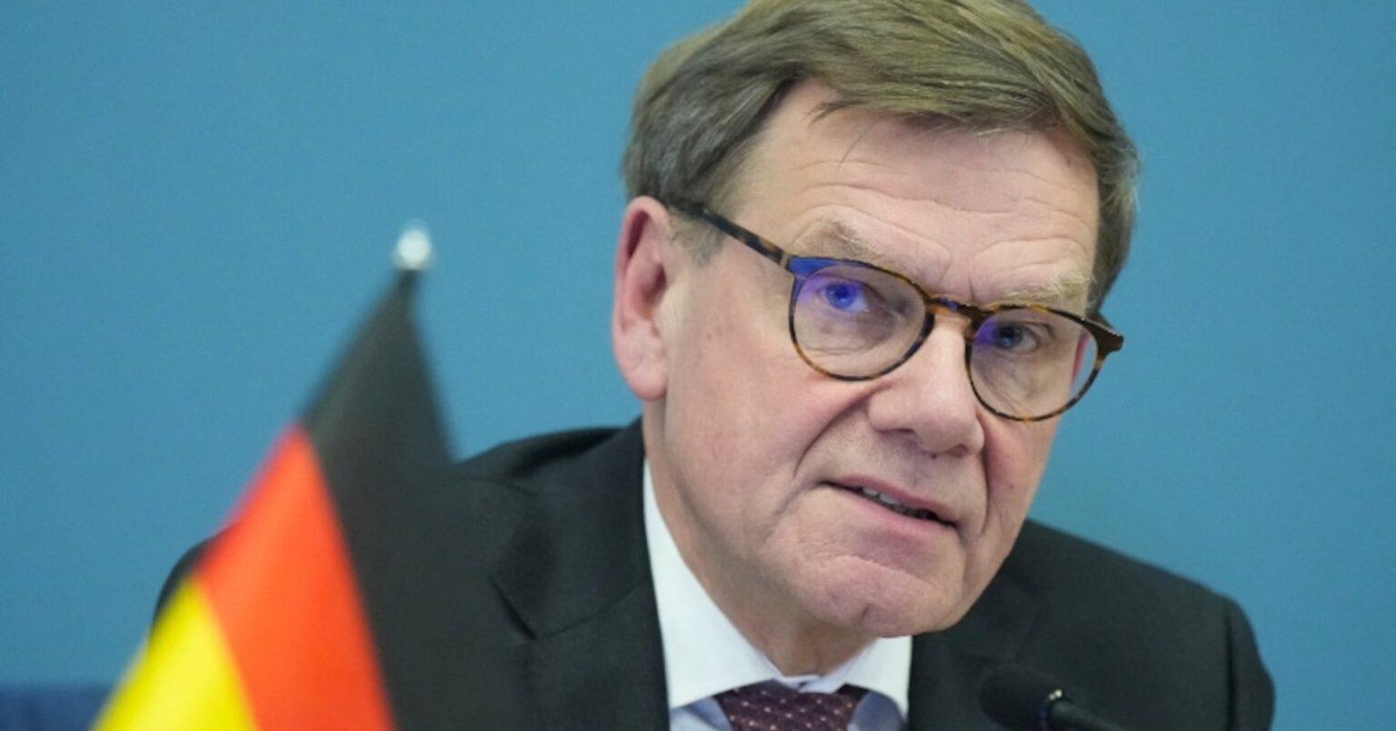 ドイツ、最近の緊張にもかかわらず「中国より米国に近い」と外相 | ロイター