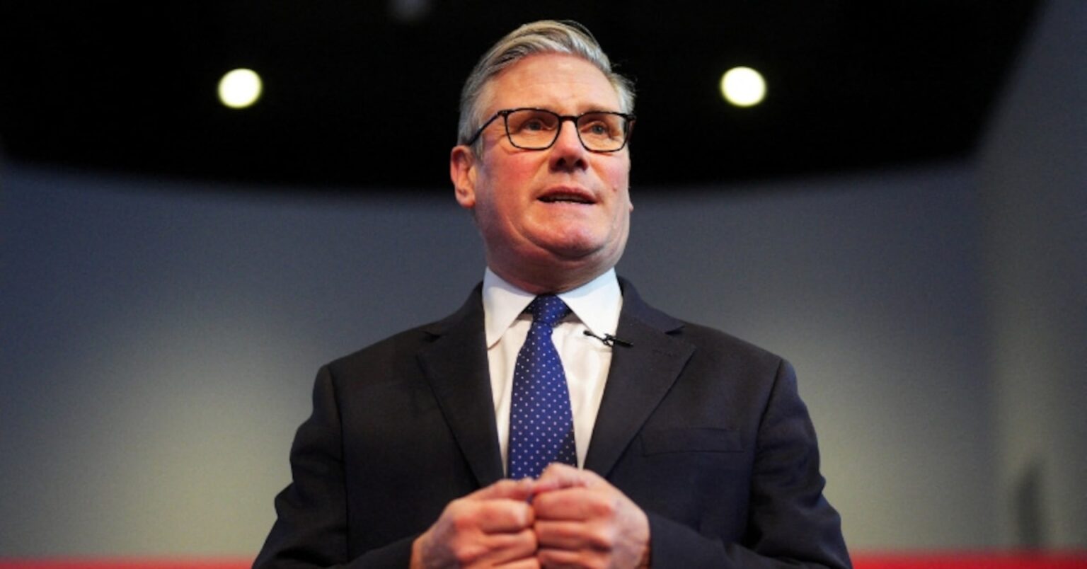 英政府、ＥＵ防衛物資調達枠組みへの参加申請を検討＝スターマー首相 | ロイター