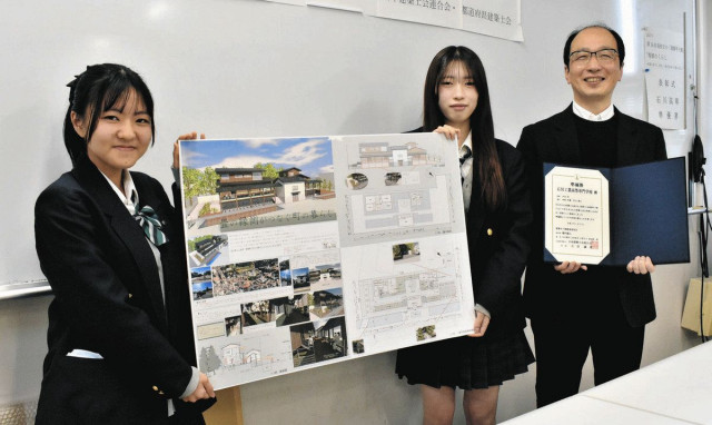 石川工専 河原さん、児玉さんの設計 建築甲子園 準Ｖ 蔵に宅配ボックス、休憩所 こまちなみ保存地区