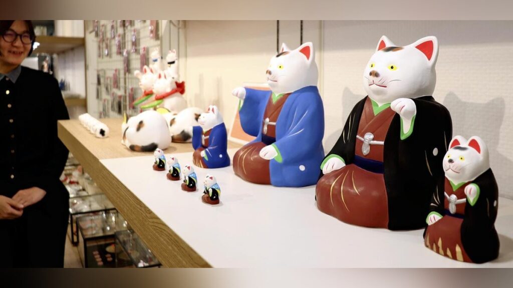 猫 モチーフ 伝統工芸品 にゃんと工芸 京都市勧業館 みやこめっせ 京都伝統産業ミュージアム : 読売新聞 猫 モチーフ 伝統工芸品 にゃんと工芸 京都市勧業館 みやこめっせ 京都伝統産業ミュージアム : 読売新聞