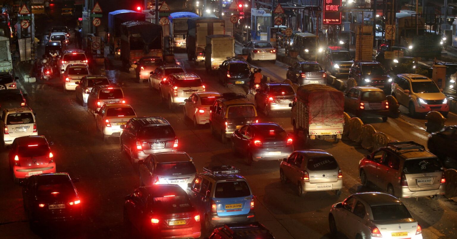 インド政府、次期燃費規則案から小型車の特例緩和措置を撤廃 | ロイター