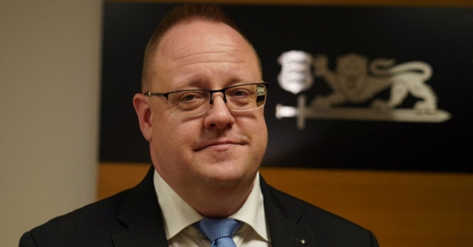 ロシア、軍再建急ぐ　欧州の再軍備遅らせる狙い＝エストニア分析 | ロイター