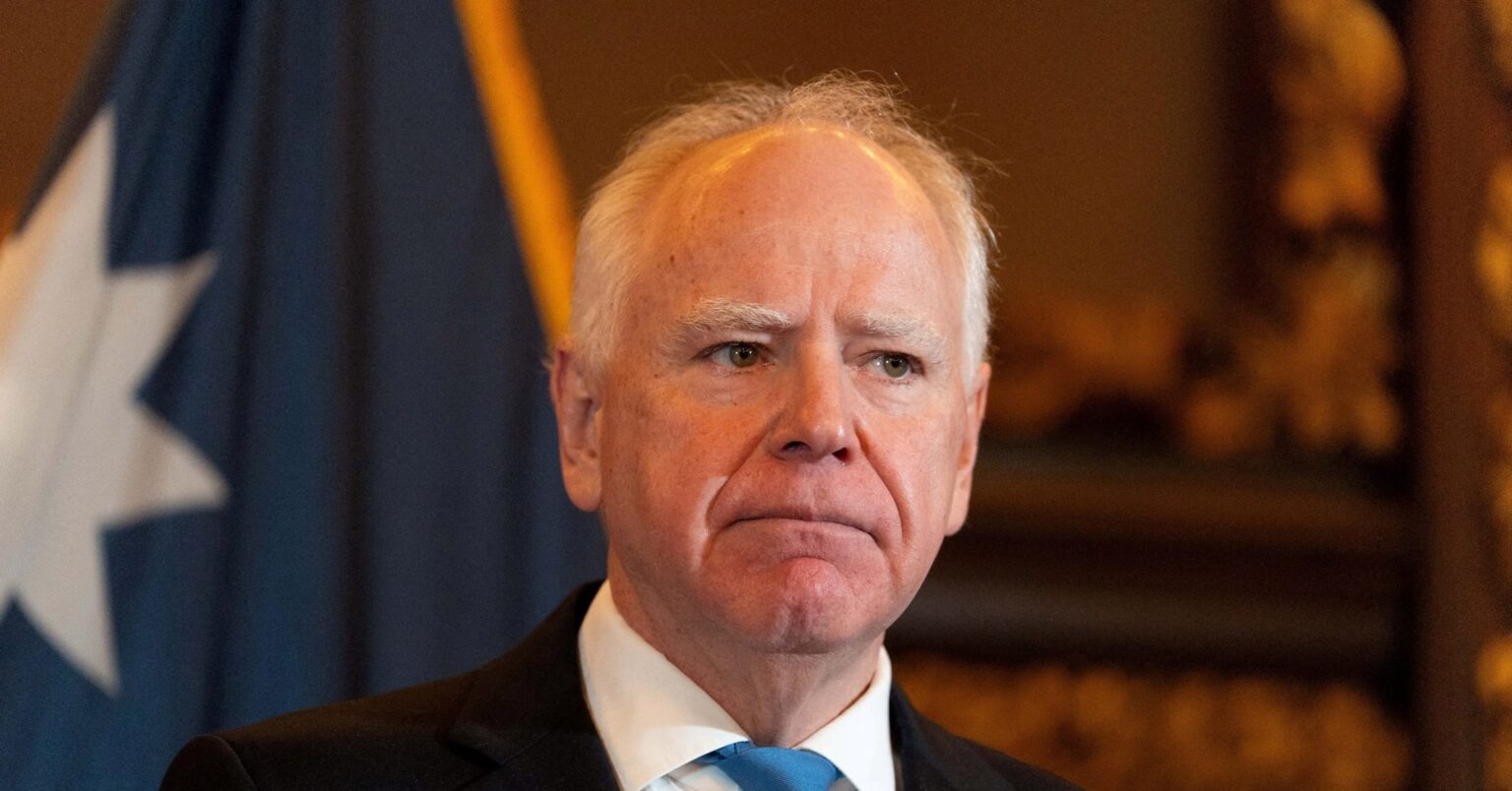 米ミネソタ州知事、トランプ政権の移民取り締まり「数日内に終了も」 | ロイター