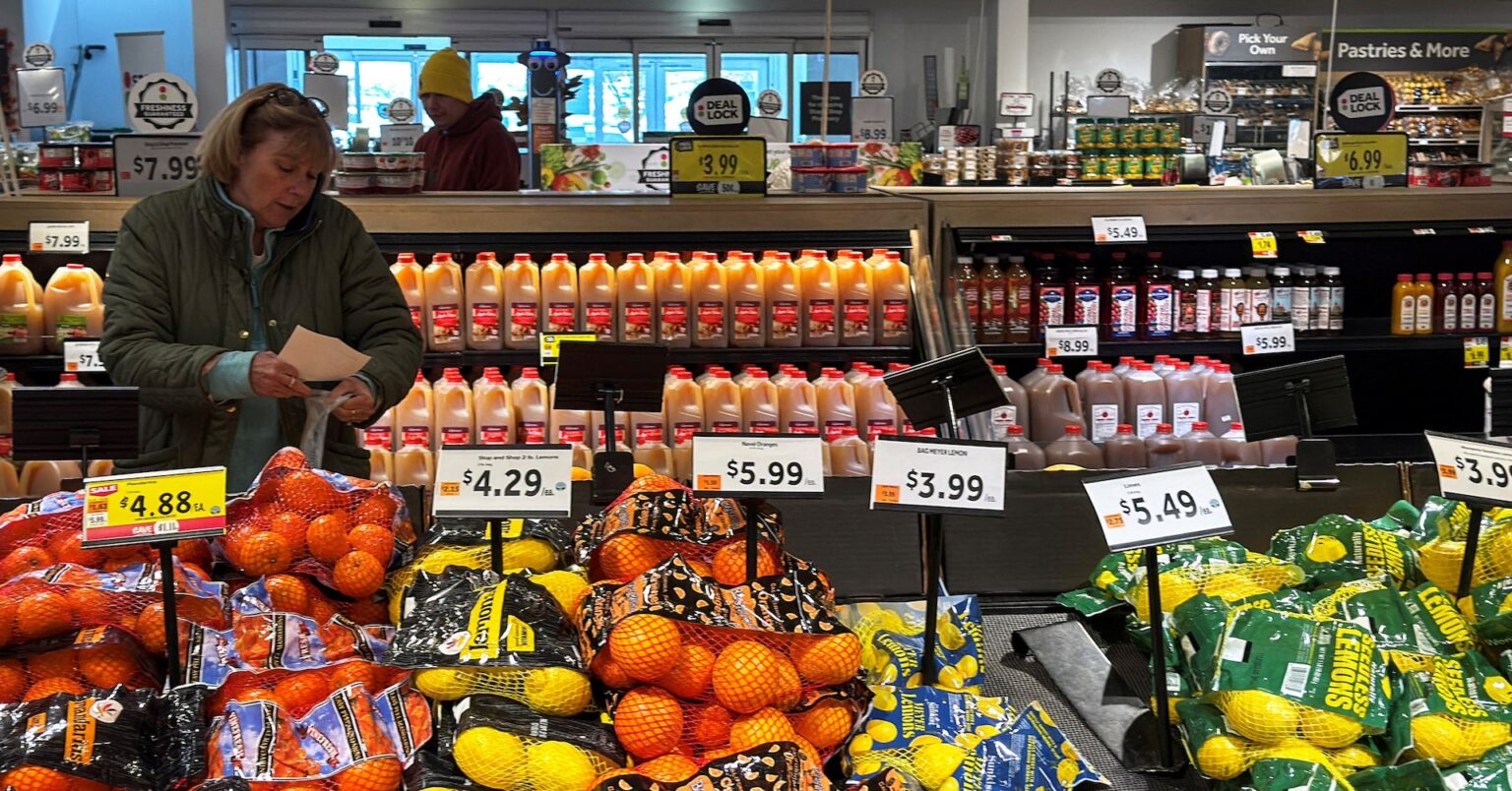 米1月ＣＰＩ、前年比2.4％上昇　伸び鈍化し予想も下回る​ | ロイター