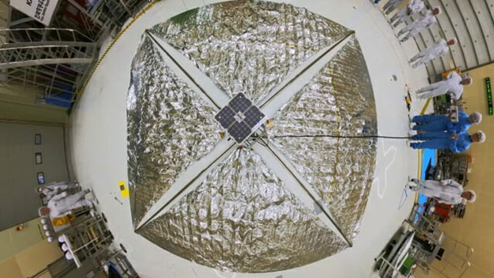 秒速8kmの脅威に挑む…韓国が開発した「炊飯器サイズ」宇宙ごみハンターの実力 写真枚 国際ニュース:AFPBB News 秒速8kmの脅威に挑む…韓国が開発した「炊飯器サイズ」宇宙ごみハンターの実力 写真枚 国際ニュース:AFPBB News