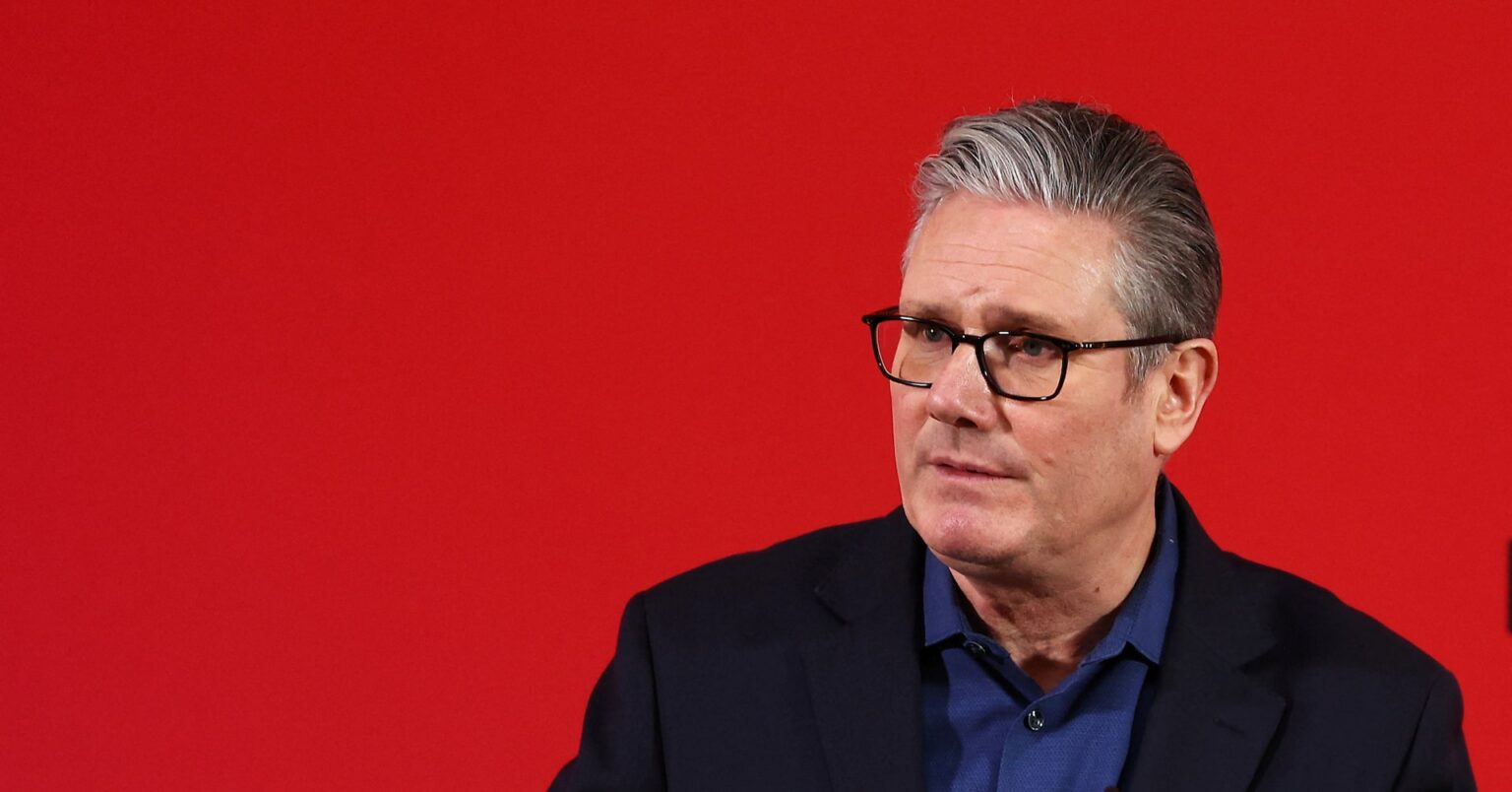 英内閣官房長が辞任、スターマー政権中枢で今月3人目 | ロイター