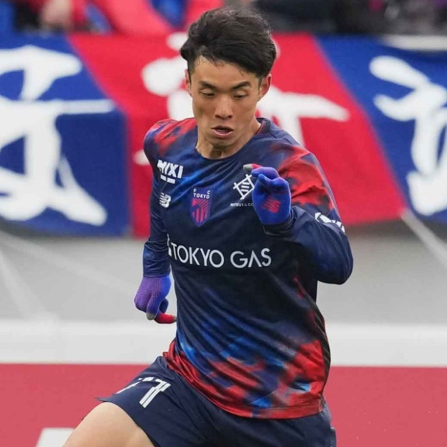 「すごいの決めた」「うっめぇ」FC東京を救う土壇場の同点弾！ 新加入MFの豪快ボレーにファン喝采「サポの心をガッチリ掴んだ」