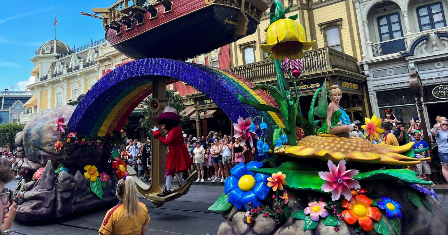 アングル：フロリダよりパリのディズニーへ、カナダ人観光客の米国離れ深刻 | ロイター