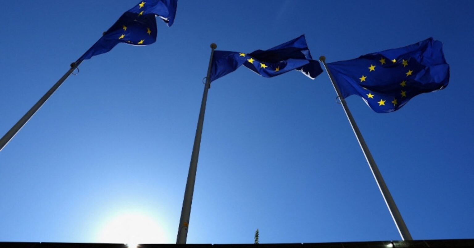 仏、8割が自国の安全保障懸念　「ＥＵ防衛力」への信頼低水準＝調査 | ロイター