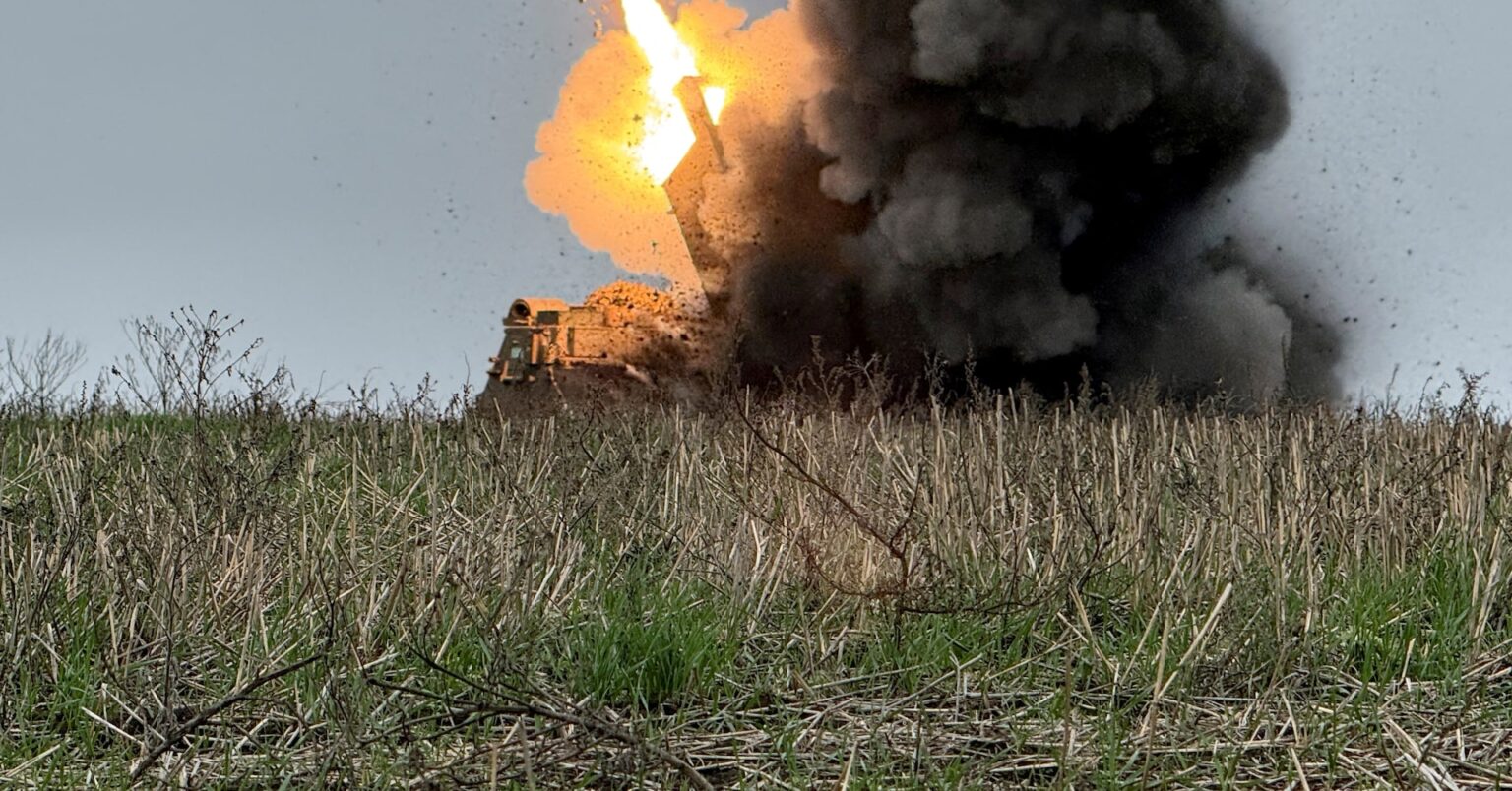ロ・ウクライナ、和平協議開始　領土問題が焦点へ | ロイター