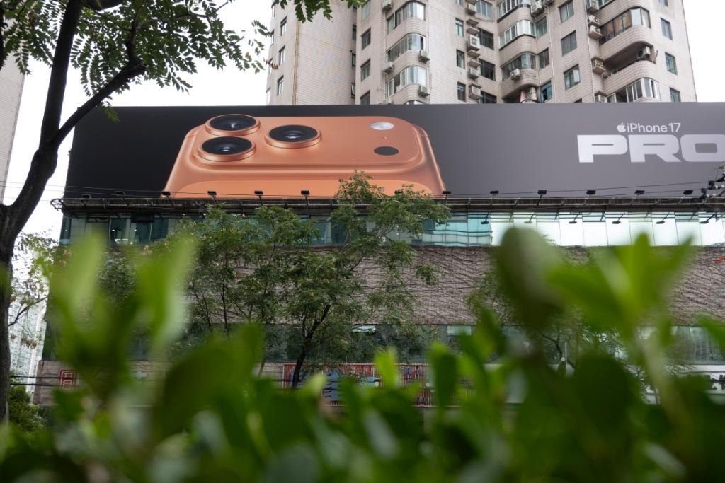 Appleが挑む「Siri」の対話型AI転換　Google連携で加速する知能の近代化と製品革新 iPhoneメーカーが下した現実的な決断　次世代OSは運用効率とプライバシー保護の融合へ(1/2) | JBpress (ジェイビープレス)