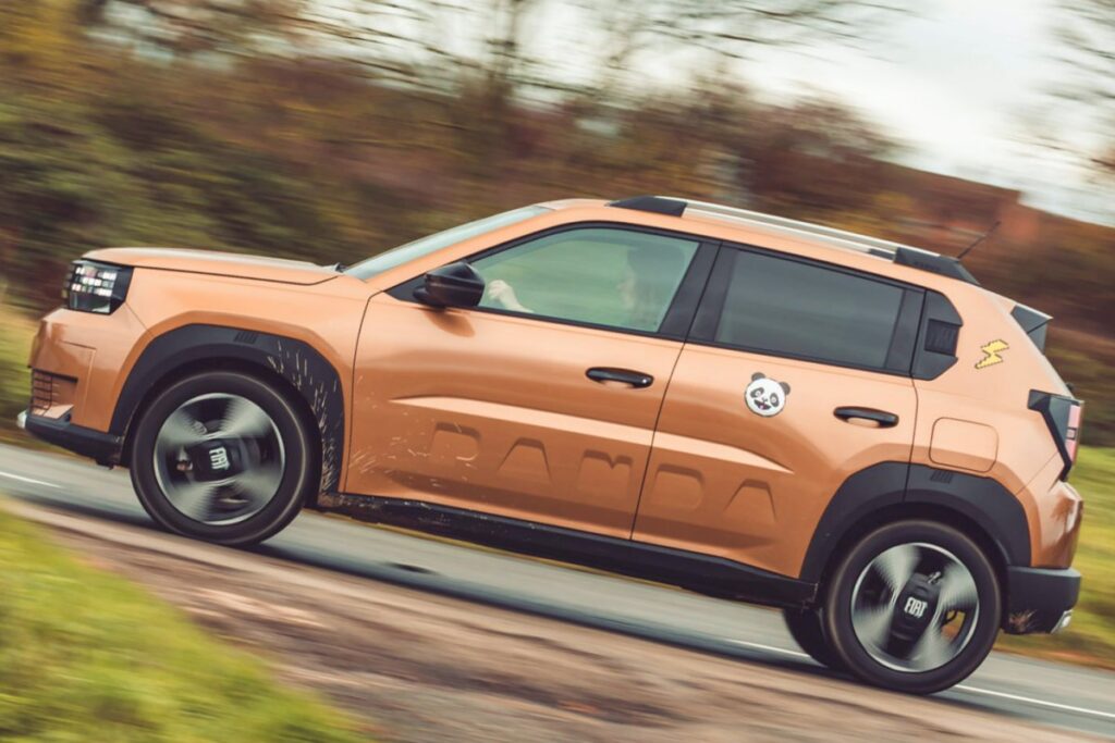 画像・写真 | ハイブリッドの英国価格は395万円から　チャオ！フィアット・グランデ・パンダ（2）　ポップに市街地を駆け回る | AUTOCAR JAPAN