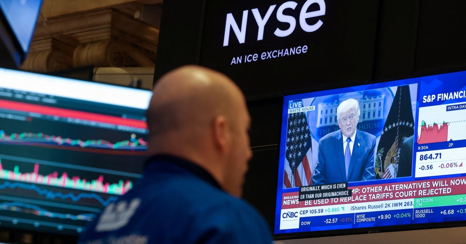 米国株式市場＝反発、大型株けん引　トランプ関税違法判決に安ど感 | ロイター