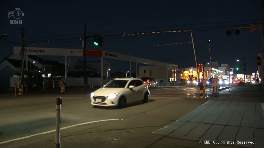 富山市館出町で79歳女性がはねられ死亡 道路を横断中