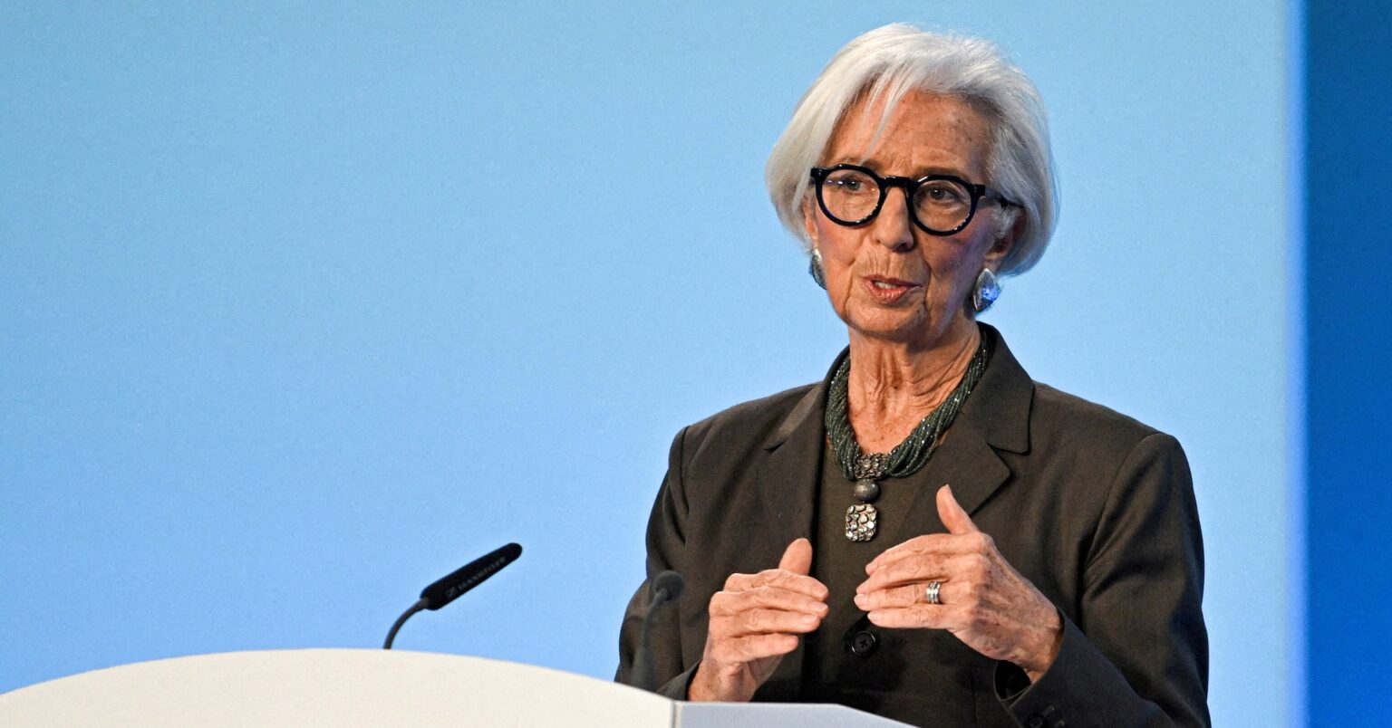 ラガルドＥＣＢ総裁、ＢＩＳから14万ユーロ報酬　内規違反とＦＴ | ロイター