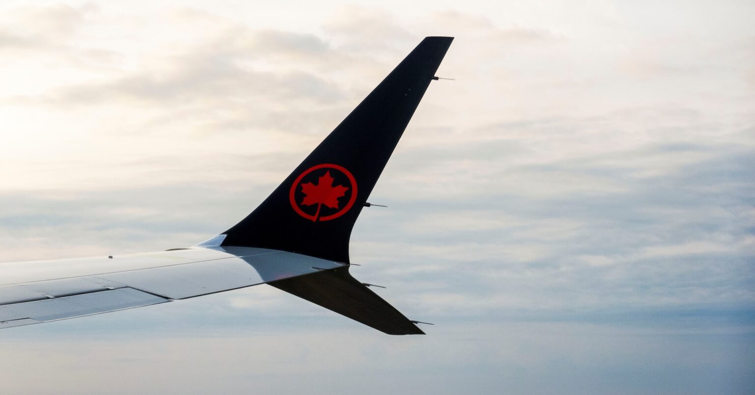 エア・カナダ、メキシコ路線運航段階的に再開　麻薬王死亡で暴動 | ロイター
