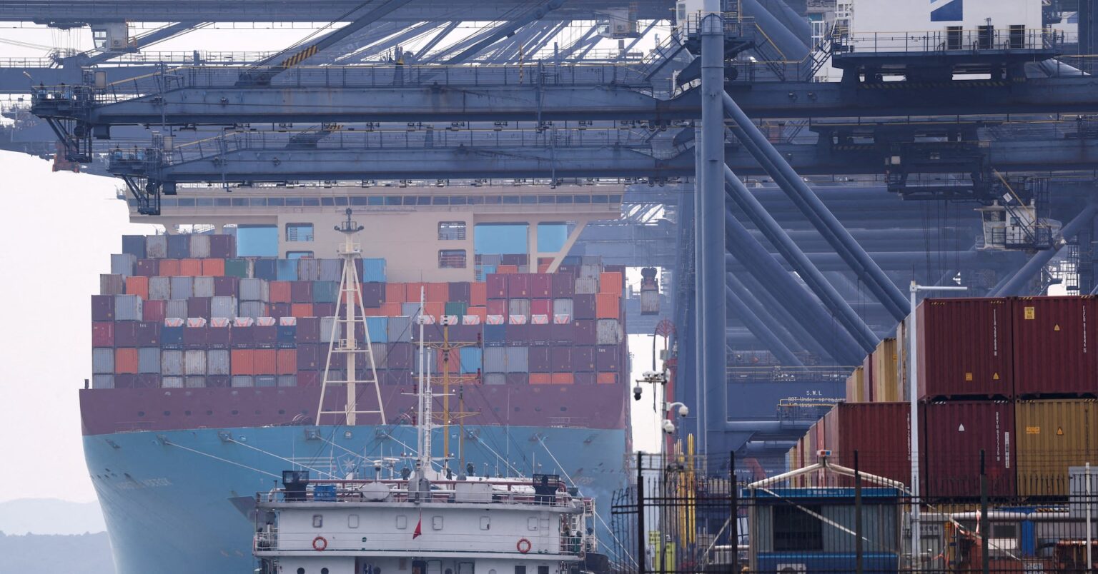 中国、日本企業20社への軍民両用品の輸出禁止 「再軍事化抑制のため」 | ロイター 中国、日本企業20社への軍民両用品の輸出禁止 「再軍事化抑制のため」 | ロイター