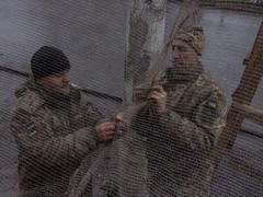 イギリス軍はウクライナ兵からドローン戦争を学んでいる…「彼らは英軍がネットを使用していないことに驚愕していた」 | Business Insider Japan