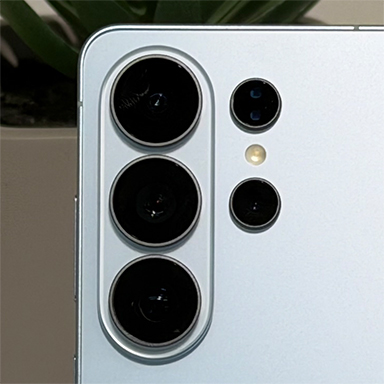 画像ギャラリー No.007のサムネイル画像 / Snapdragon 8 Elite Gen 5採用の新型スマホ「Galaxy S26」シリーズが登場。プラスモデルが復活して3モデル展開に