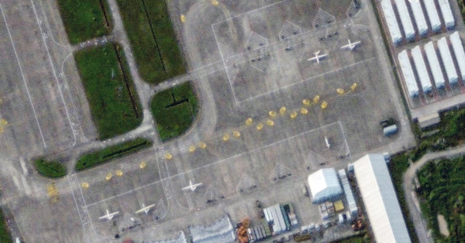 焦点:中国軍用ドローンが他国機「なりすまし」飛行、台湾想定の演習か | ロイター 焦点:中国軍用ドローンが他国機「なりすまし」飛行、台湾想定の演習か | ロイター