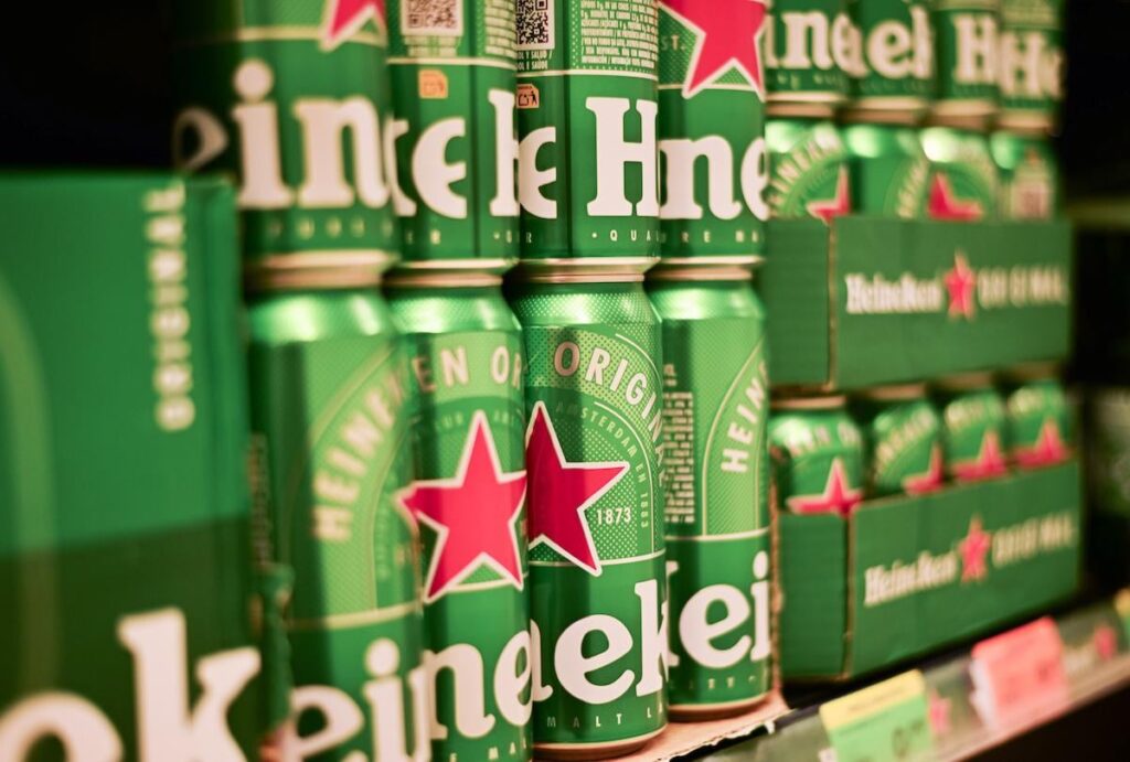 ハイネケン、ビール消費量の減少で従業員6000人を解雇へ
