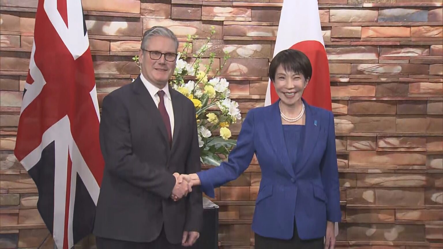 日英首脳会談 サイバー安全保障の両国協力関係の格上げで一致 英首相公式別荘への招待受ける(TBS NEWS DIG Powered by JNN) 日英首脳会談 サイバー安全保障の両国協力関係の格上げで一致 英首相公式別荘への招待受ける(TBS NEWS DIG Powered by JNN)