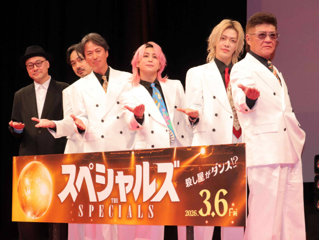 映画「スペシャルズ」完成披露試写会に登場した（左から）内田英治監督、青柳翔、椎名桔平、佐久間大介、中本悠太、小沢仁志