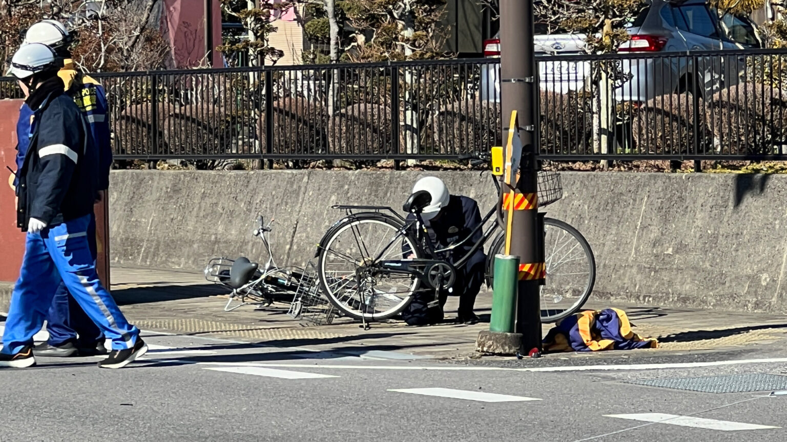 自転車に乗った15歳の女子中学生が車にはねられ重傷　車が赤信号無視で交差点に進入か　栃木県日光市　（TBS NEWS DIG Powered by JNN）