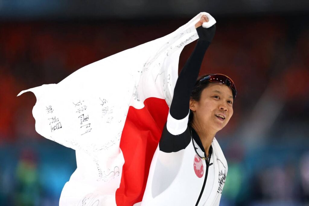 【五輪】高木美帆が銅メダル！五輪通算「８」個目で自身の冬季日本勢最多記録を更新！「もうワンステップ上がっていける糧に」３大会連続表彰台…スピードスケート（スポーツ報知） - Yahoo!ニュース