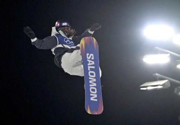 金メダルを獲得した村瀬心椛の３回目の演技（９日）＝飯島啓太撮影